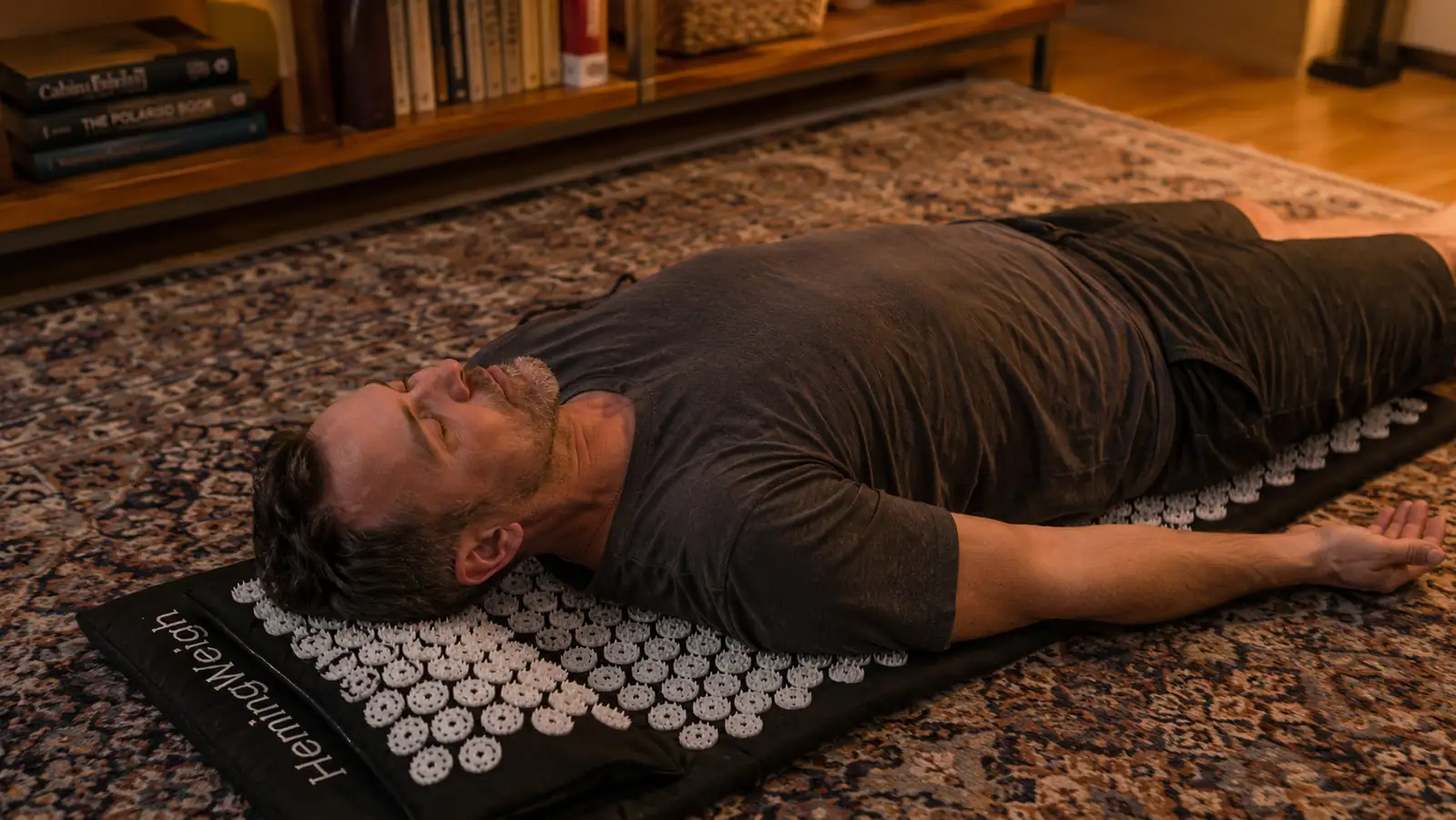 How to Use an Acupressure Mat for Back Tension (Step by Step)
